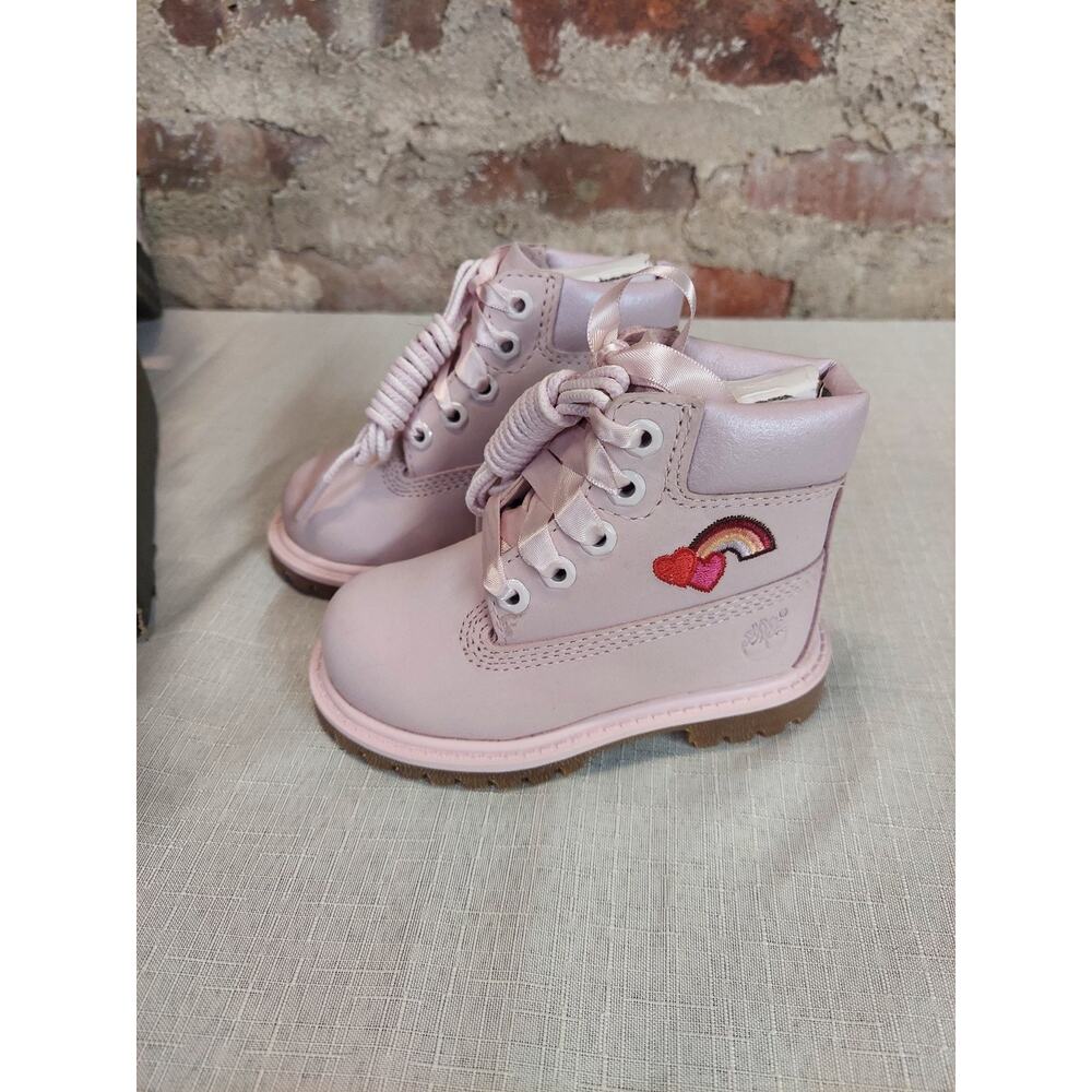 Timberland Toddlers Boots Size 5 Light Pink Waterproof Rainbow Heart Ribbon